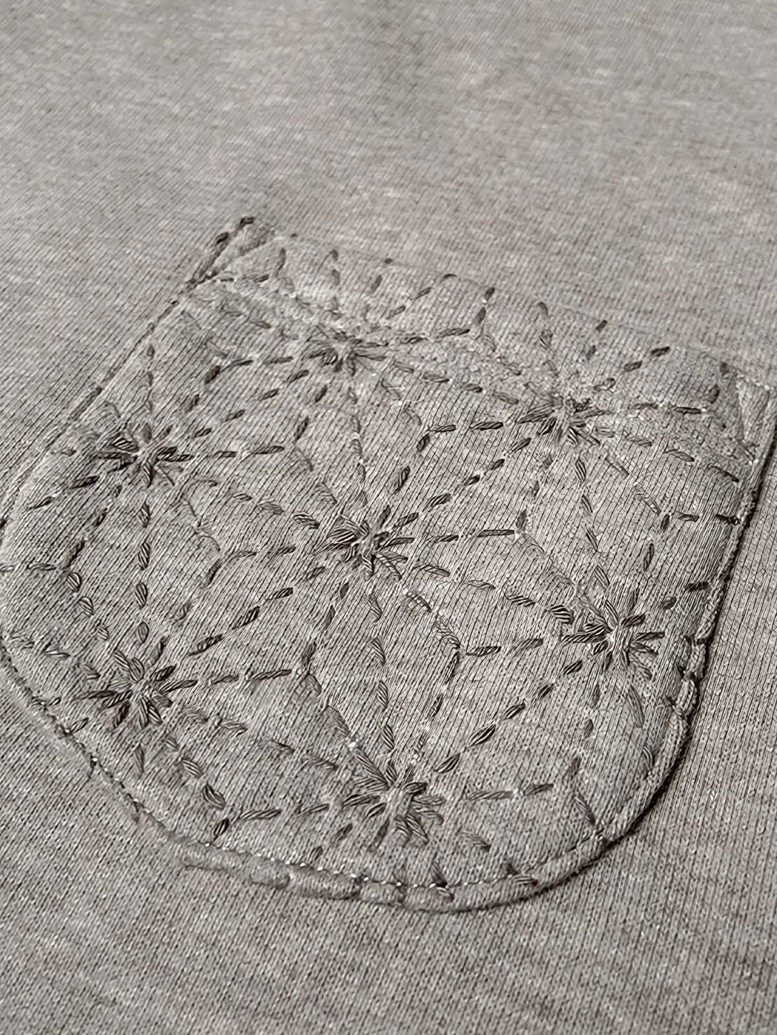 麻葉刺し子刺繍ポケット付きスウェット 全体画像