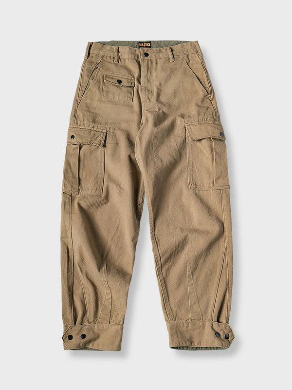 Motorcycle pants with lots of pockets