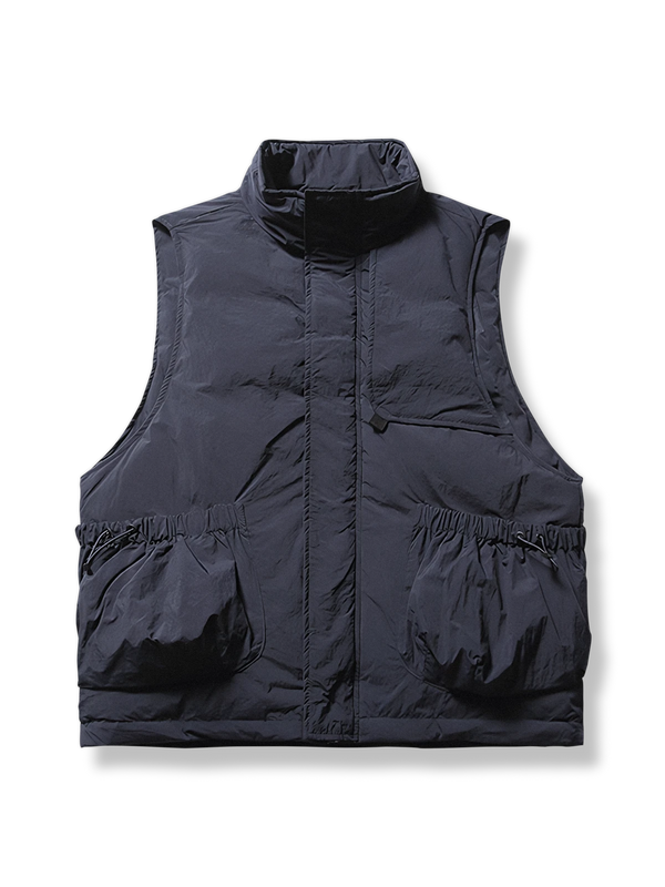 Down vest with 3D pockets