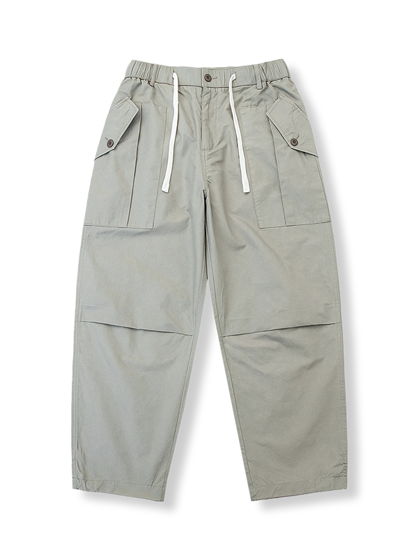 Work pants with flap pockets