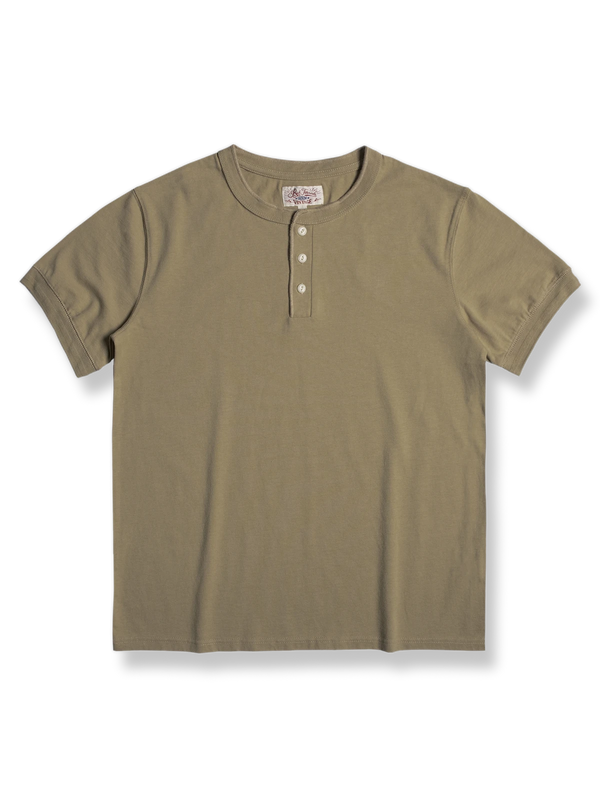 Henley neck short sleeve T-shirt