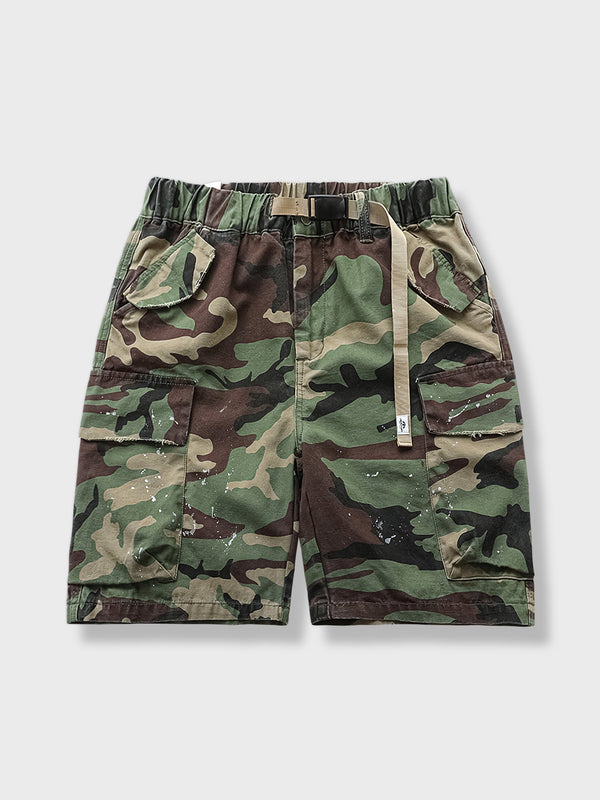 Camouflage shorts with adjustable buckles