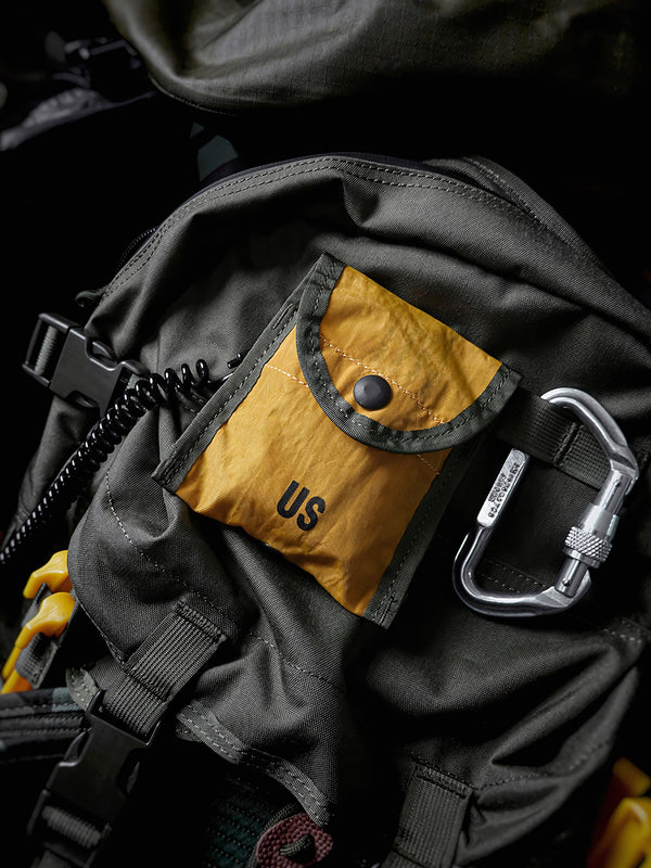 Nylon camouflage pouch