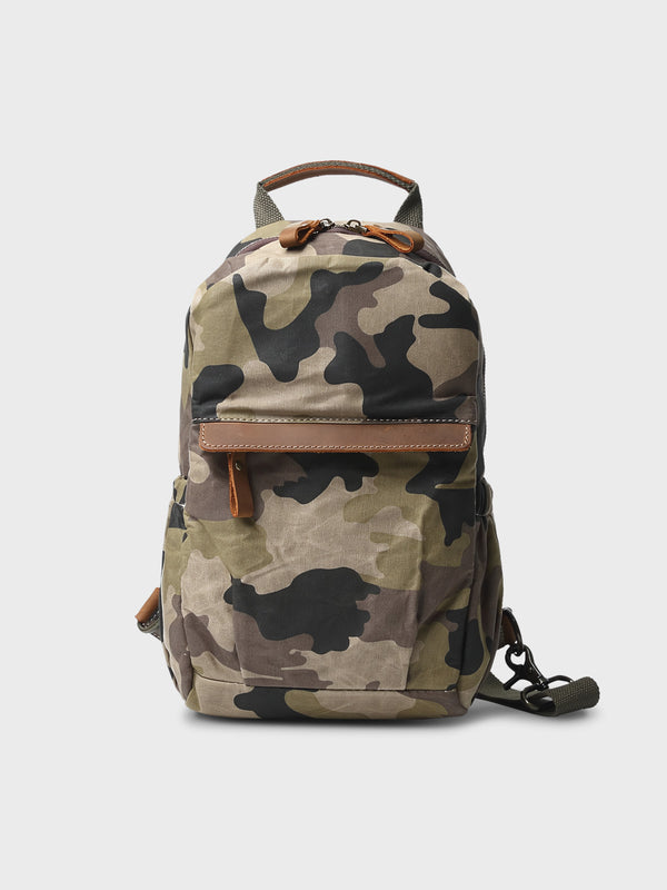 Camouflage shoulder bag