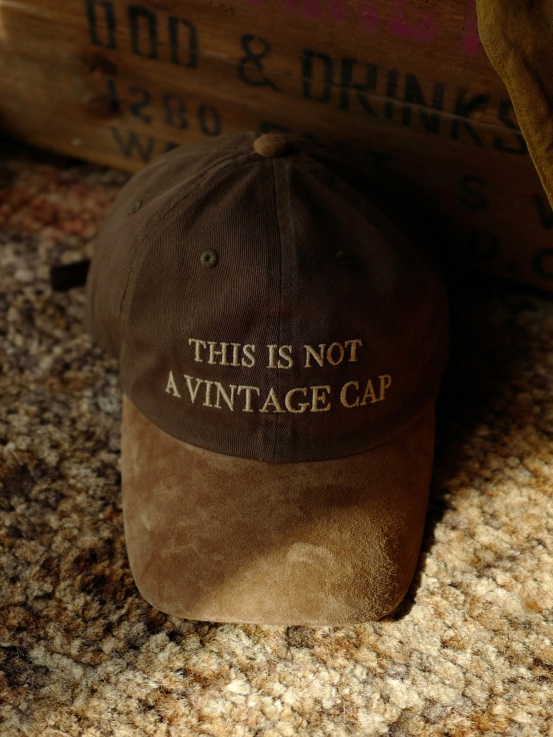 Not Vintage Cap 古着加工スエードブリムベースボールキャップのディテール