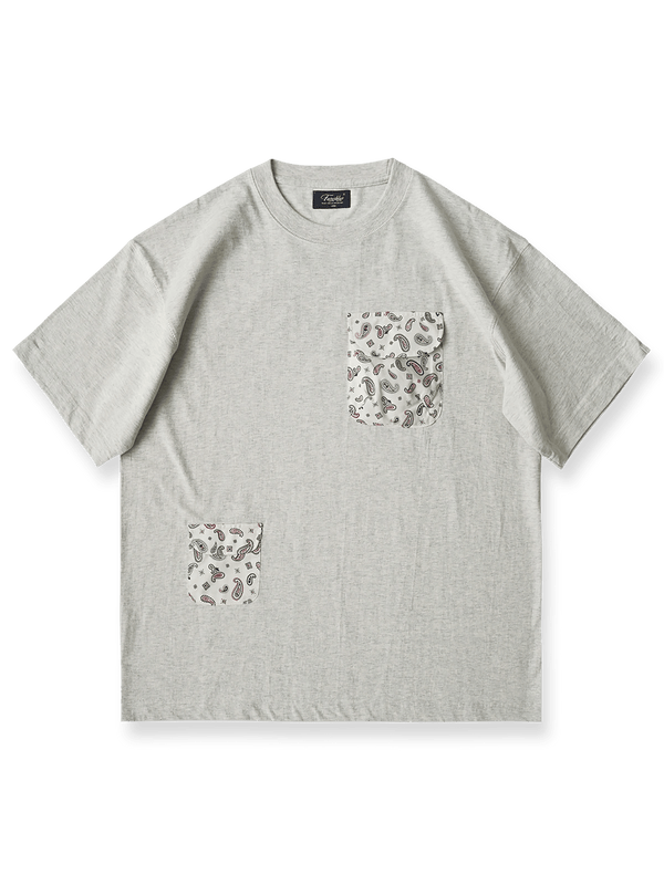 アシンメトリーダブルポケットペイズリープリント半袖Tシャツの全体像